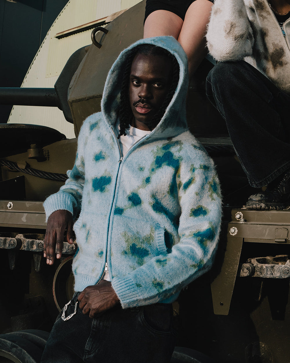 AQUA KNITTED ZIP