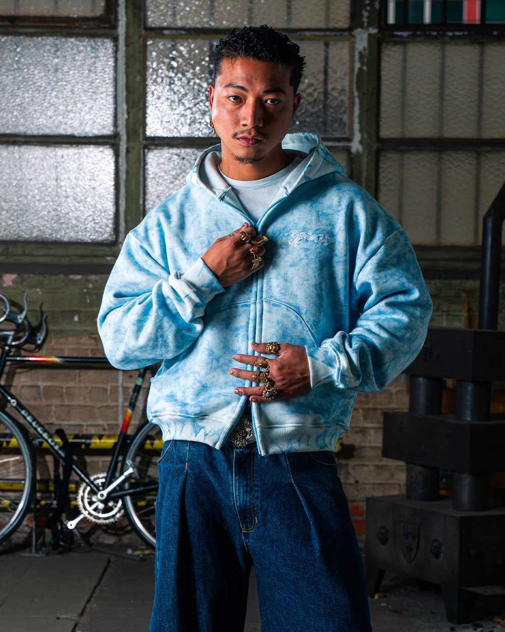 FROST ZIP-HOODIE