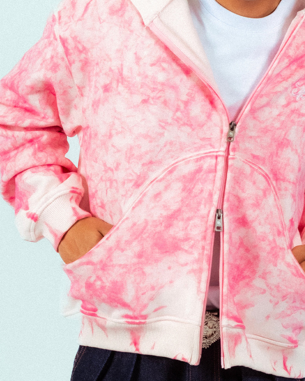CHERRY ZIP-HOODIE